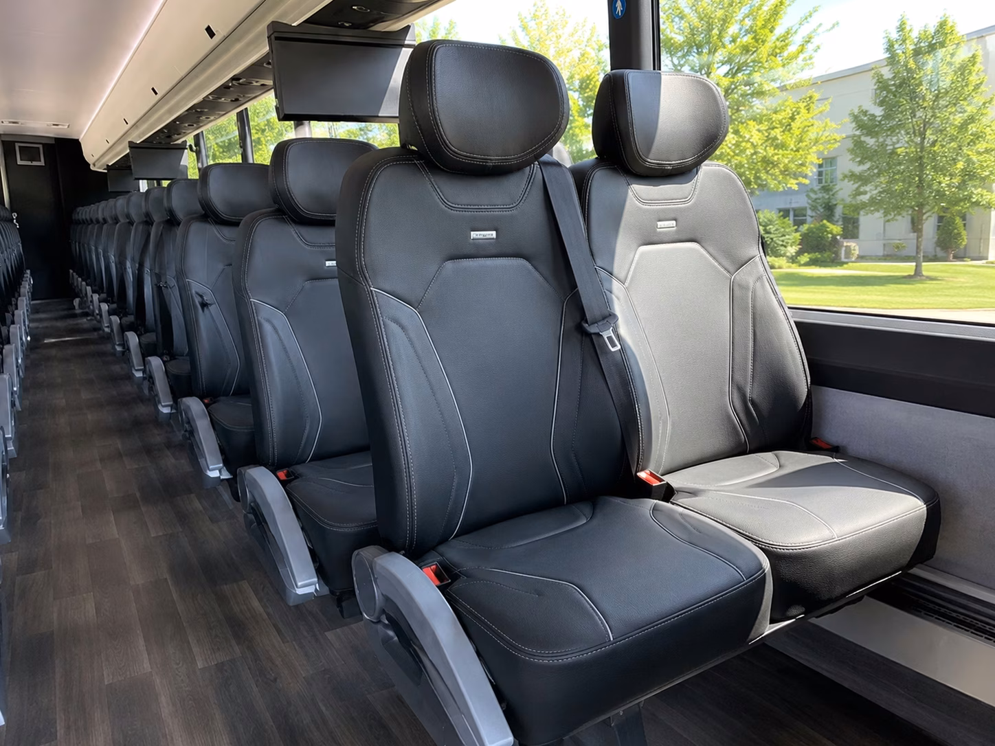 charter bus rentals for largo wedding venues