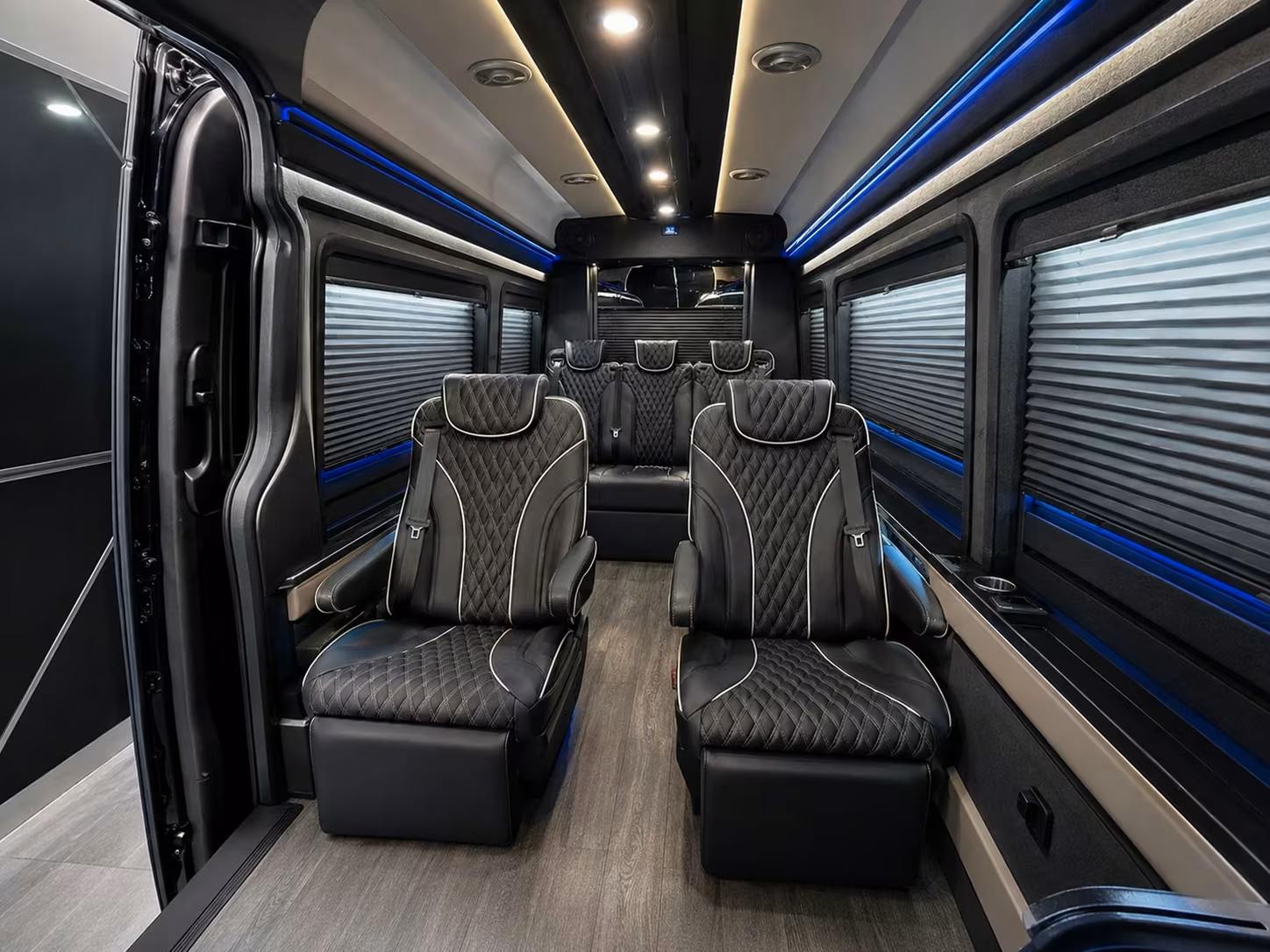 employee shuttle bus rentals in largo for teams of any size