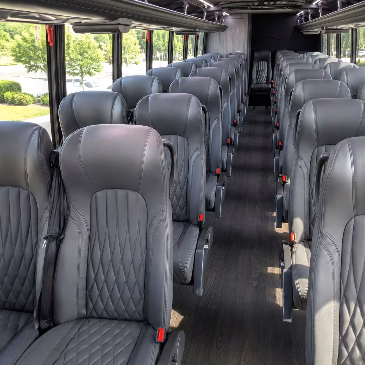 largo 30 passenger minibus rental