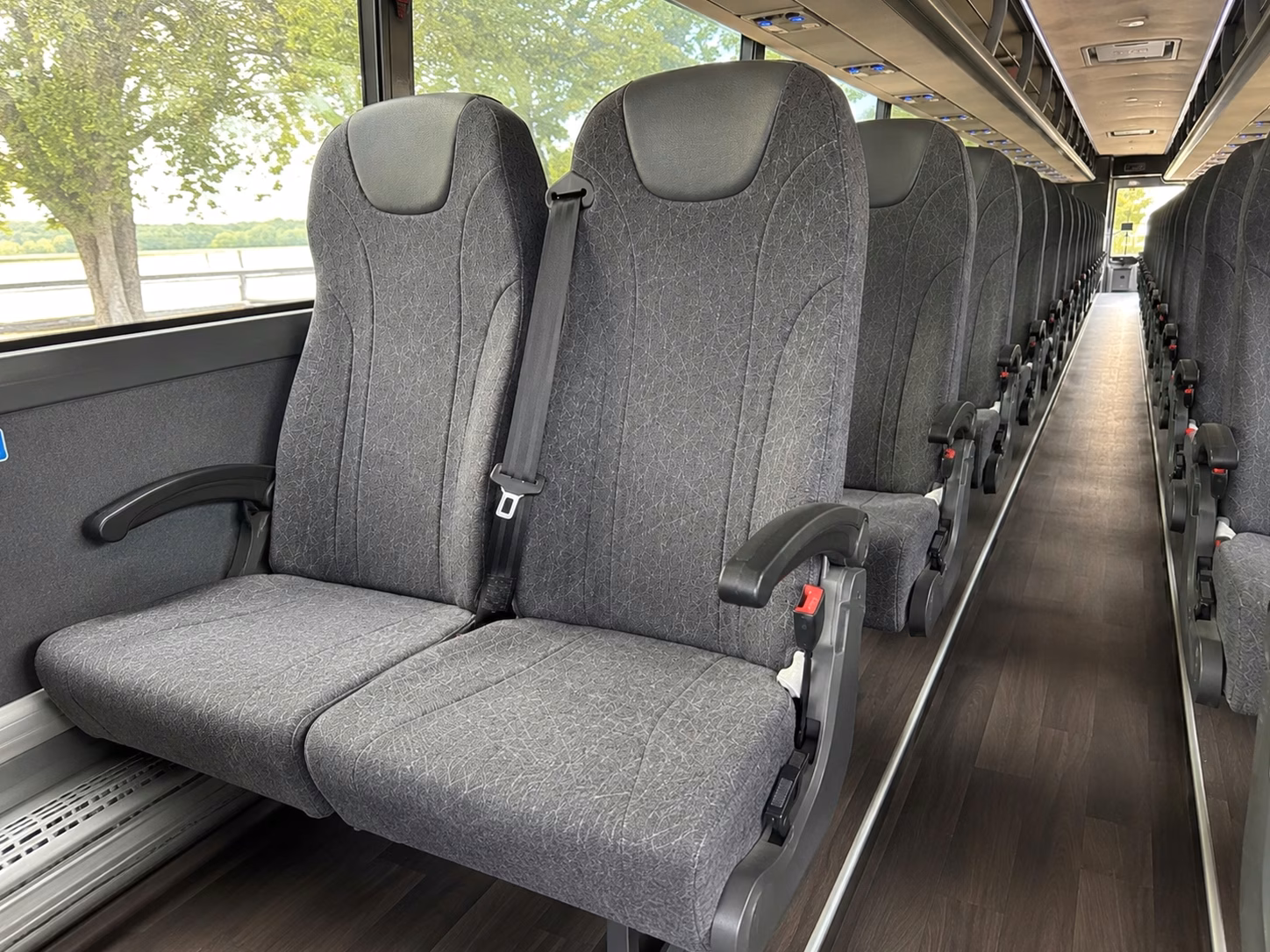 largo 56 passenger charter bus rental