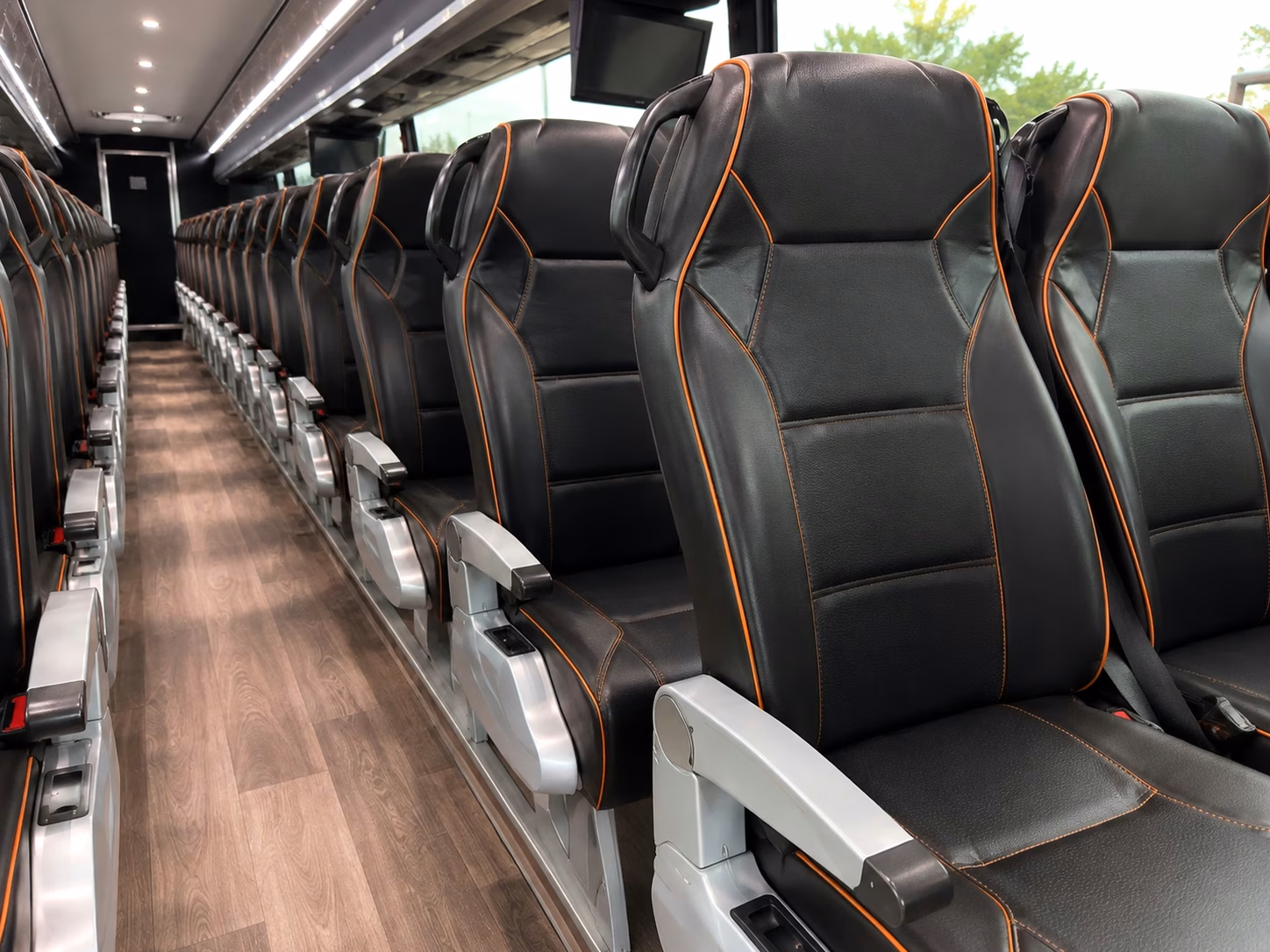 lightning and buccaneers fan transportation from largo to tampa