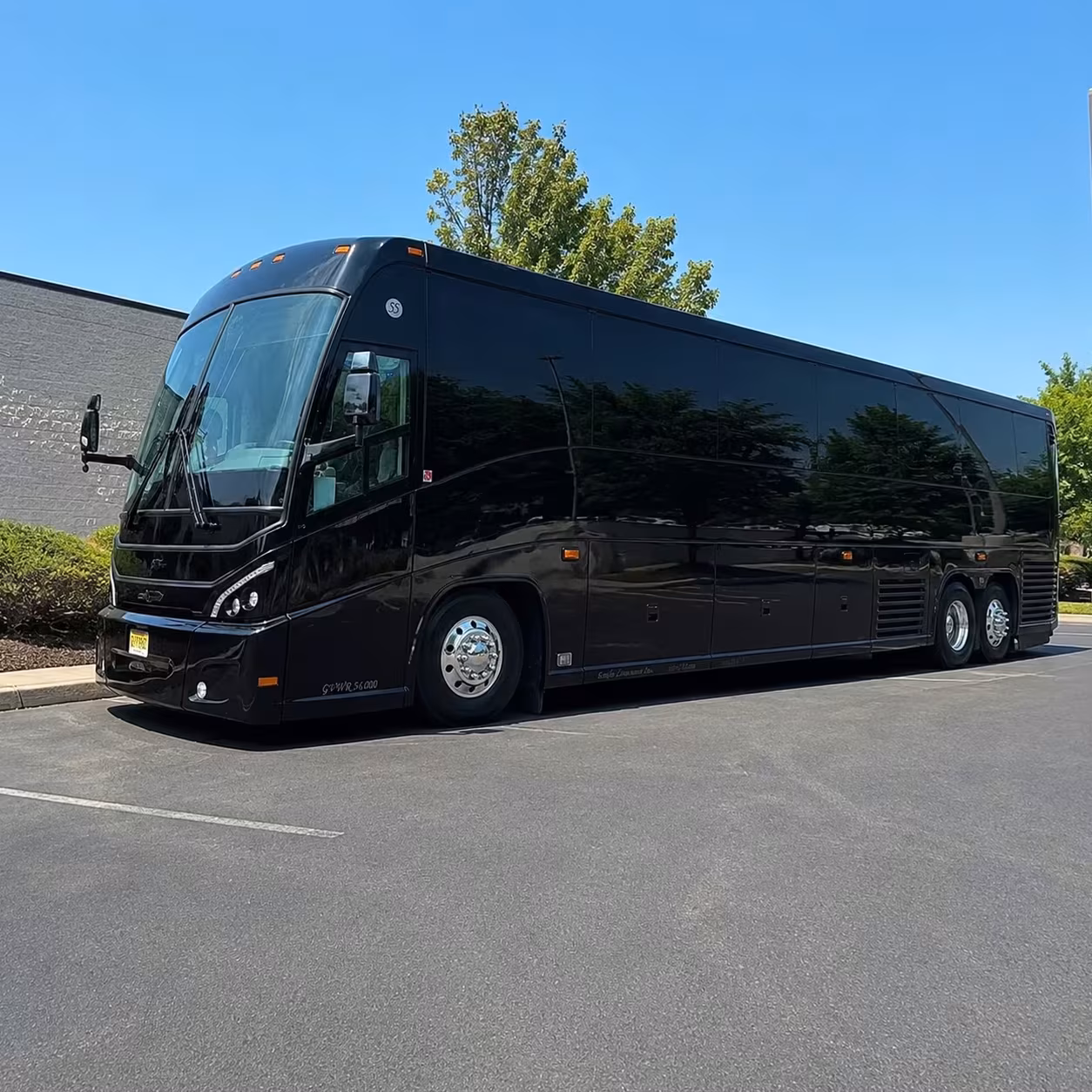 shuttle buses for personnel from largo to macdill air force base